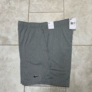 Men's Nike Dri-Fit Yoga Training Shorts Gray new with tags DB4199-084